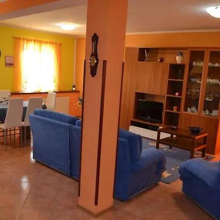 With A Parking Space Murine, - 14994 * Umag